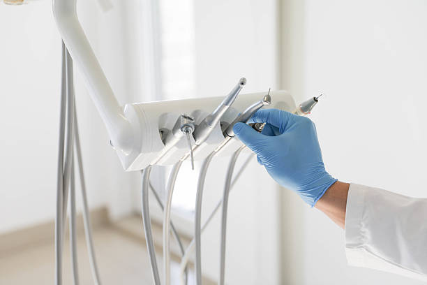 24/7 Emergency Teeth Whitening experts in Campbell, OH